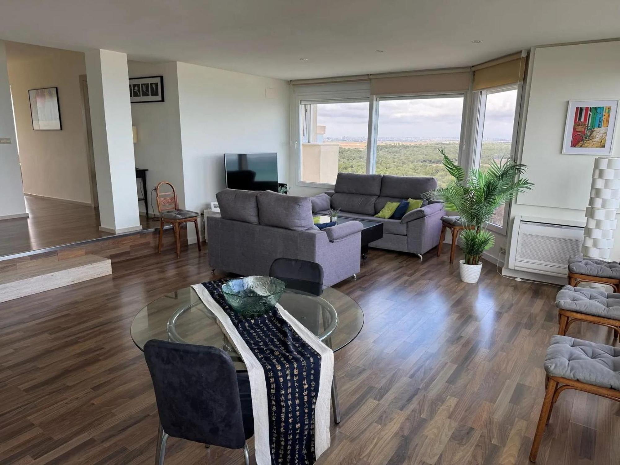 Spacious Apartment In Valencia With Sea View - 160 Sqm Buitenkant foto